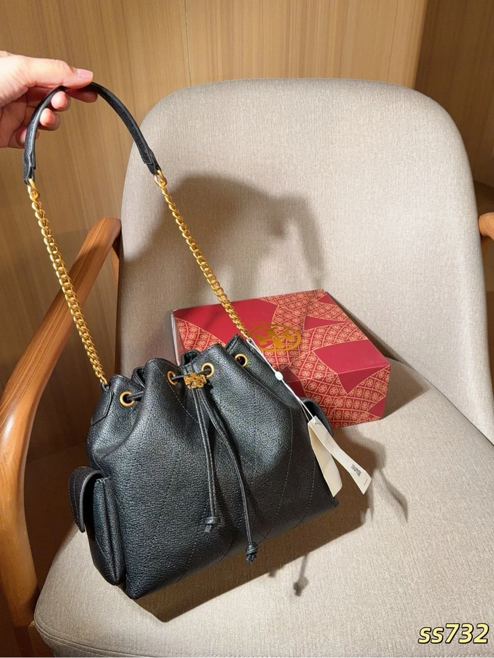 Tory Burch Black Pebbled Leather Drawstring Bucket Bag with Gold Chain